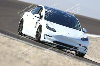 media/Nov-08-2025-Speed Ventures (Sat) [[1c7a6332f5]]/TC B/Session 2 (Turn 2)/